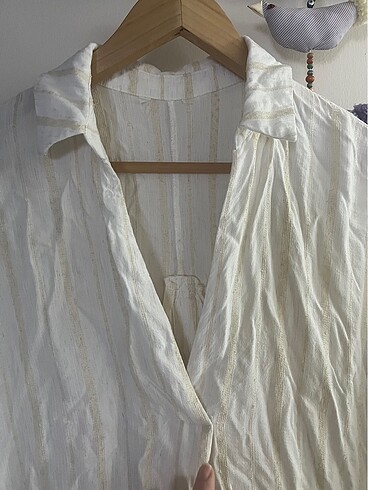 Beyaz yazlık gömlek - Görsel 4