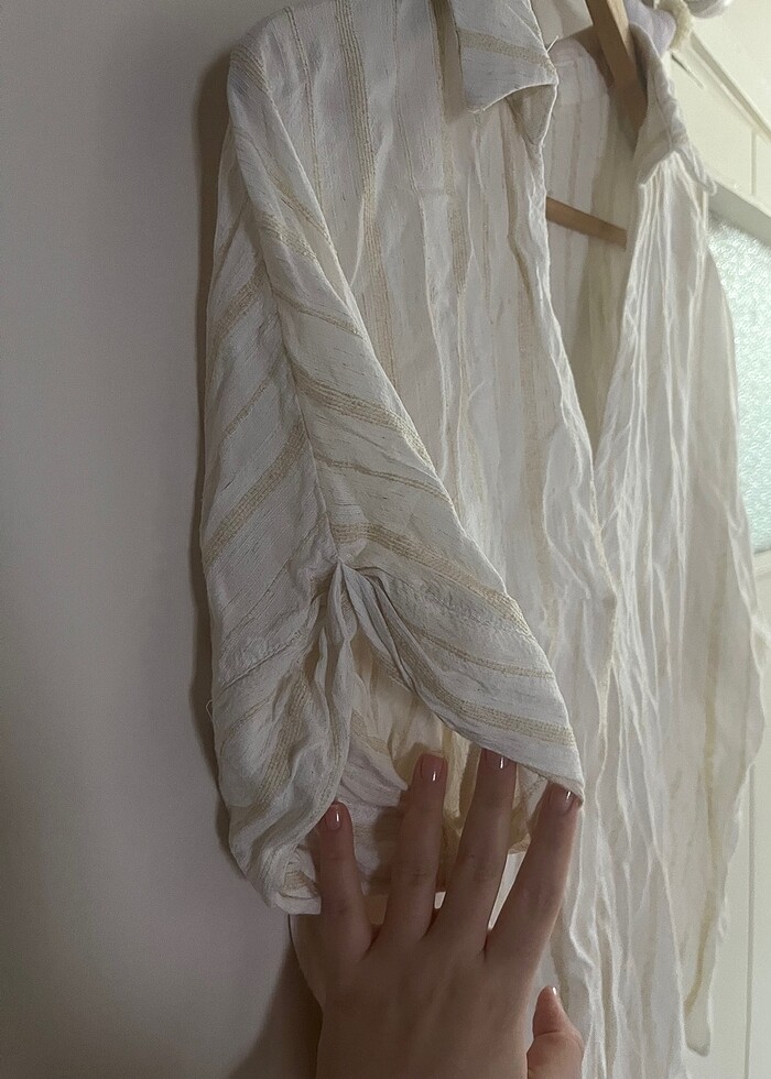 Beyaz yazlık gömlek - Görsel 3