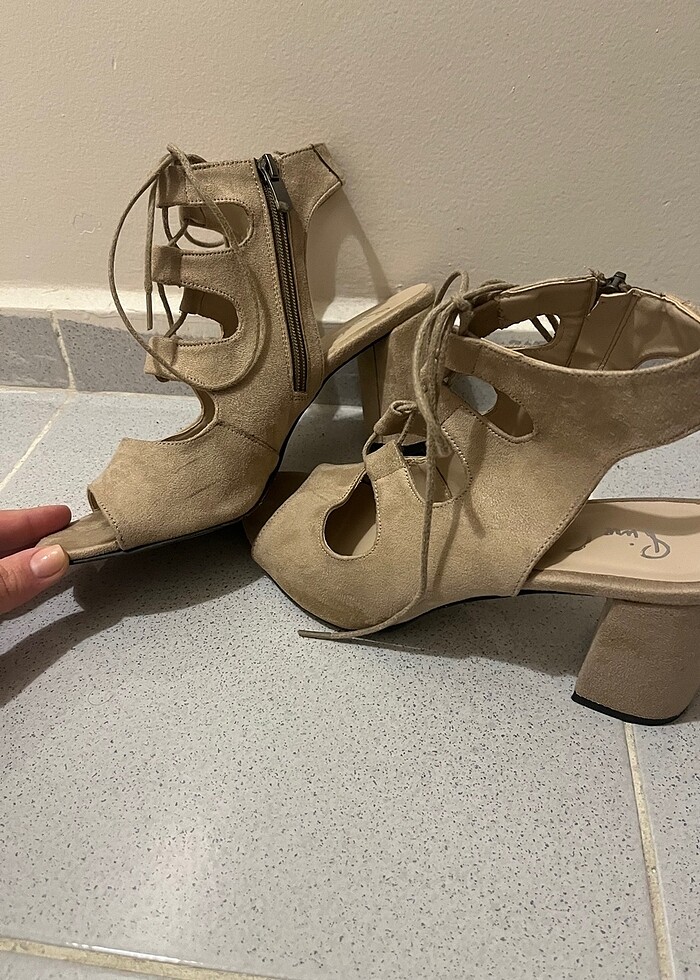 Nude Bağcıklı topuklu ayakkabı - Görsel 2