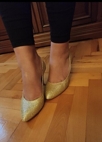 Gold ayakkabı