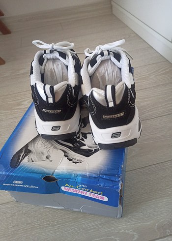 39 Beden Skechers D'lites