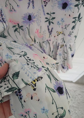 Çiçek Desenli Volanlı Kız Elbisesi - Görsel 5