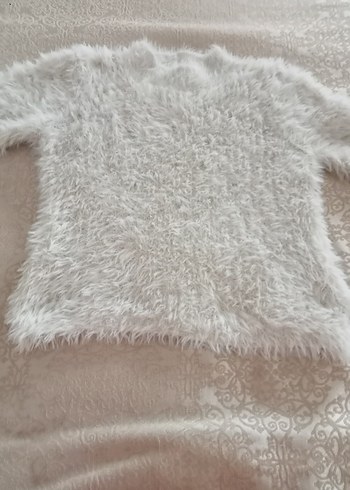 Beyaz Tüy Detaylı Kadın Kazak kısa - Görsel 5