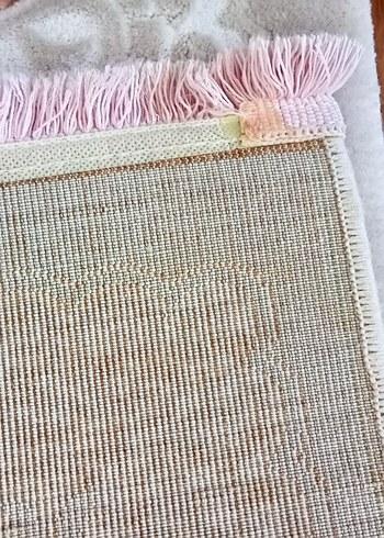 4 metrekare halı pudra krem renk tonu arkası böyle - Görsel 3