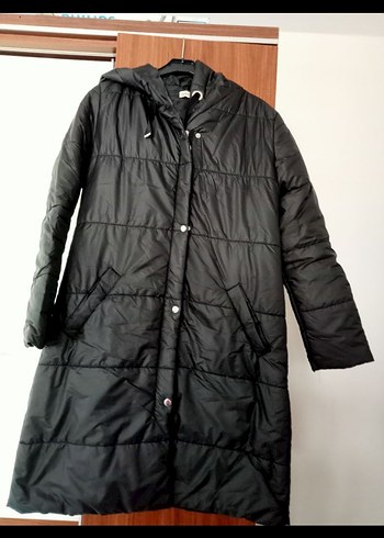 Düğmeli Siyah Kadın Uzun Kışlık Mont 2 kez giyildi - Görsel 4