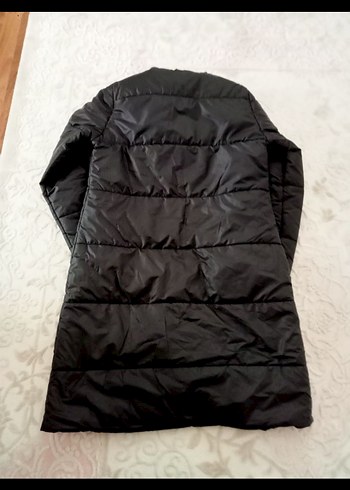 Düğmeli Siyah Kadın Uzun Kışlık Mont 2 kez giyildi - Görsel 2