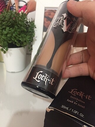 Sephora Sadece denendi.