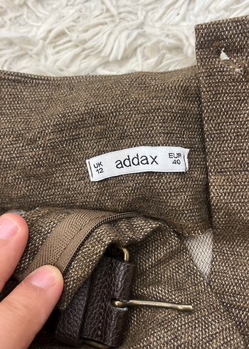 Kemer Detaylı Yüksek Bel Keten Kadın Şort - Görsel 2