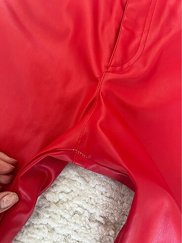 Zara kırmızı deri pantolon - Görsel 6