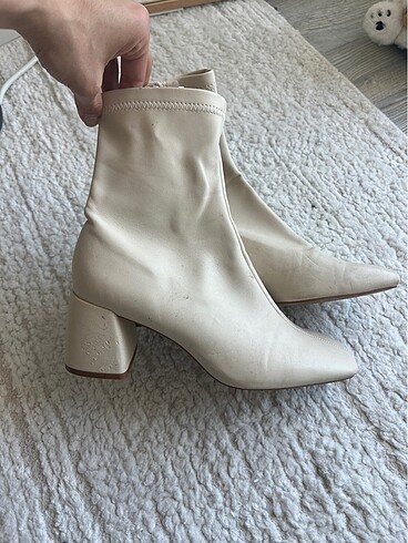 Stradivarius Stradivarius krem bot