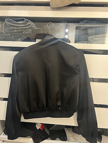 s Beden Zara saten bomber