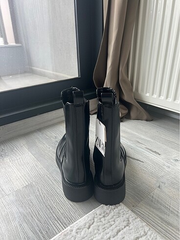39 Beden Zara bot
