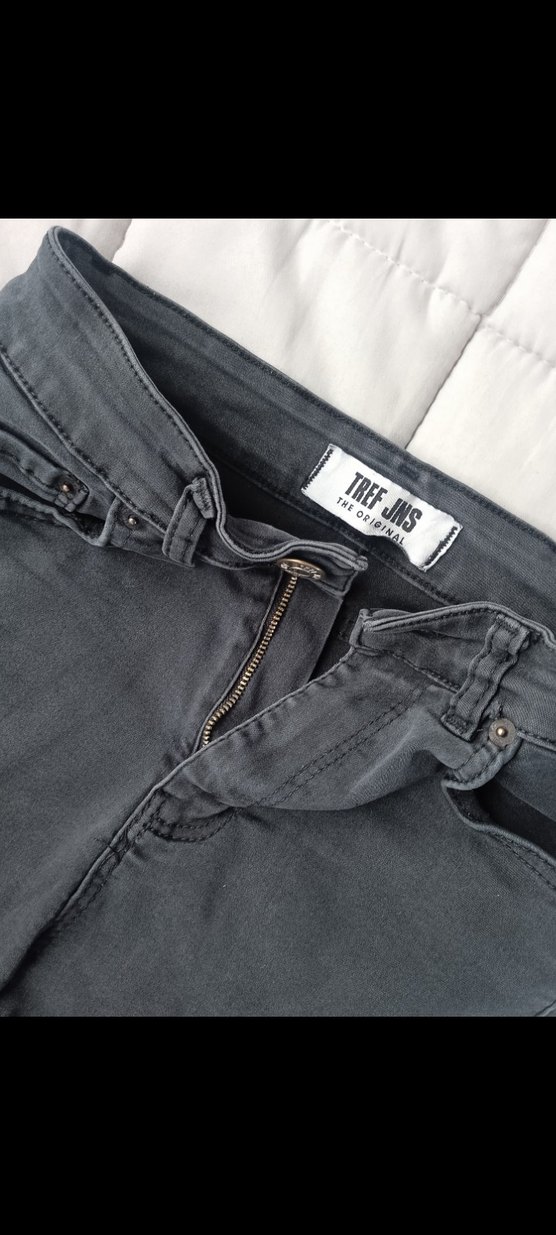 Koyu Siyah Dar Kesim Jean Pantolon — görsel 2/3