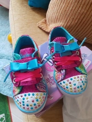 skechers ışıklı ayakkabı 