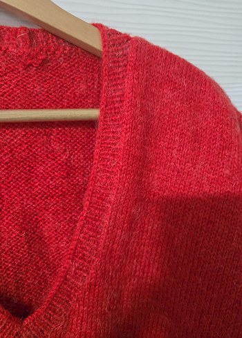 Kırmızı V Yaka Kadın Triko Süveter - Görsel 2