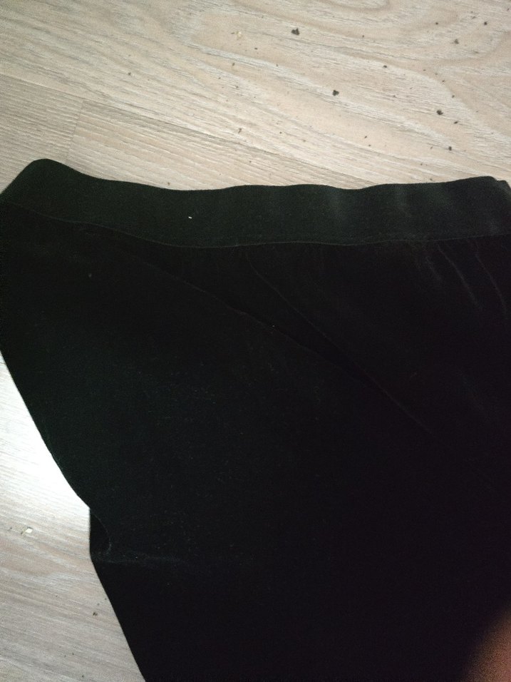 Düz Siyah Gotik Tarzda etek - Görsel 4