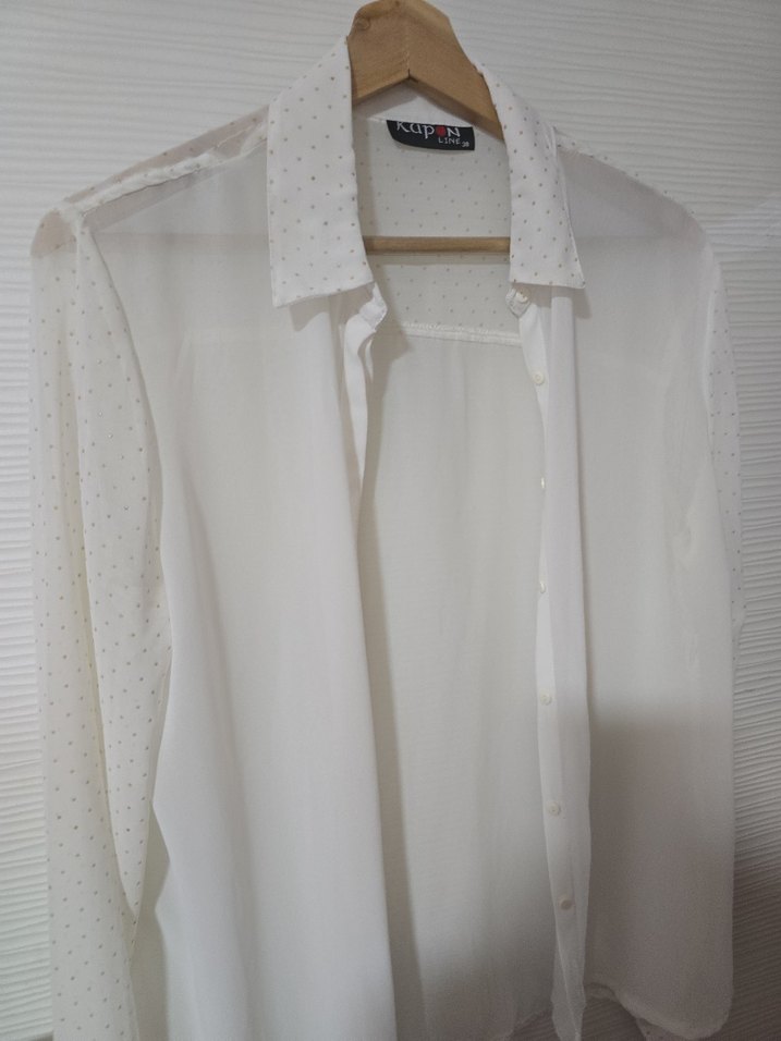 Düğmeli Beyaz Keten Kadın Gömlek - Görsel 3