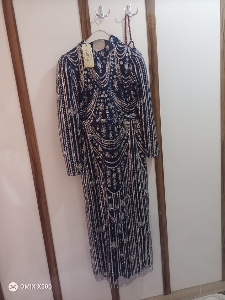 Boncuk İşlemeli Uzun Kollu Vintage Elbise - Görsel 2