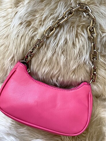 BLOOM PEMBE ZİNCİRLİ BAGET ÇANTA