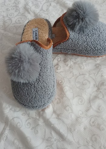 Gri Kürklü Kadın Ev Terliği - Görsel 3