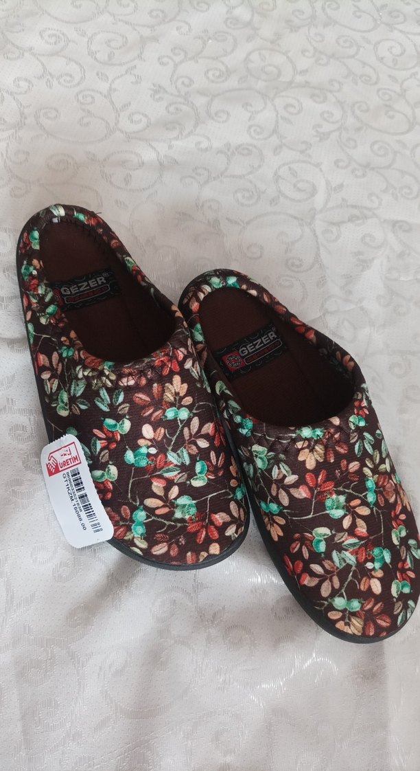 Gezer marka halı terliği Kahverengi Desenli Kadın Terlikler - Görsel 3