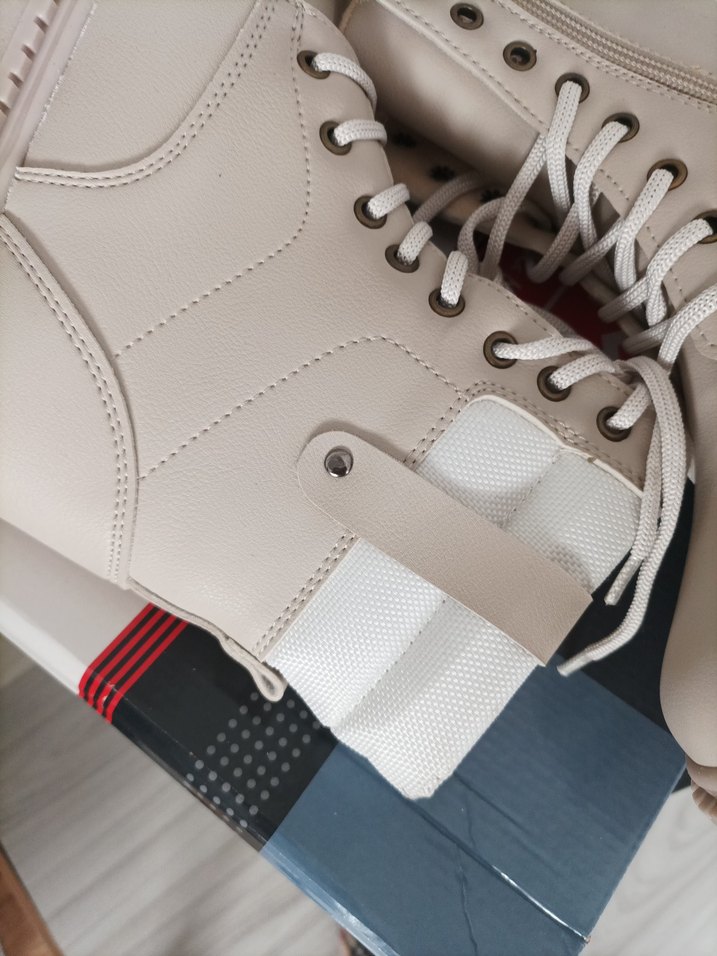 EMAX MARKALI Sokak Tarzı Beyaz Bağcıklı Kadın Bot - Görsel 3