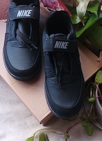 Nike mevsimlik ayakkabı 