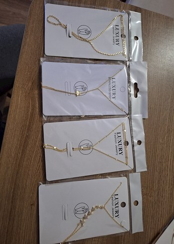 Altın Renk Zincir Detaylı Kadın El Zinciri - Görsel 3