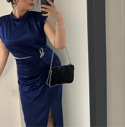 40 Beden lacivert Renk Saks Aksesuar Detaylı Bel Dekolteli Örme Saten Uzun Şık Abiye El