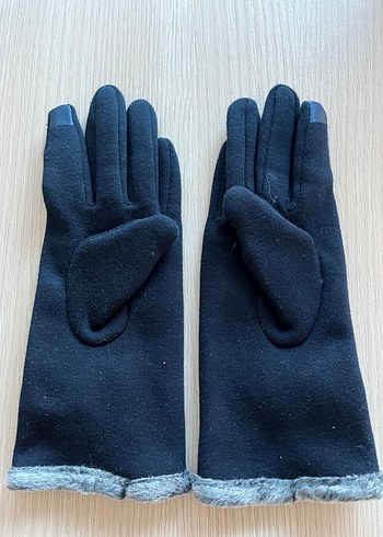 Gri Kürklü Kadın Eldiveni - Görsel 4