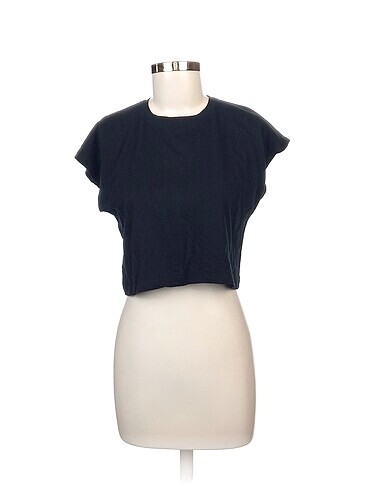 Quzu T-shirt %70 İndirimli.