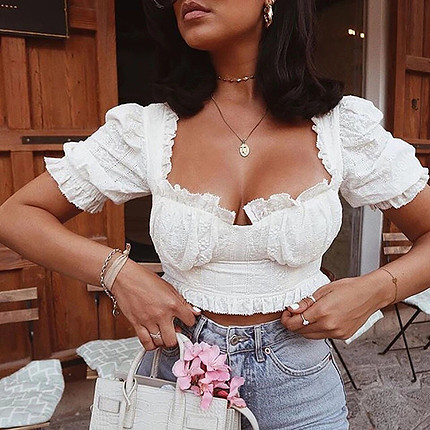 Mukemmel detayli crop bluz