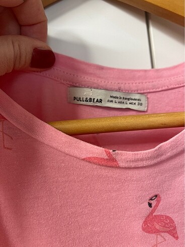 Pull and Bear Flamingo detaylı bluz