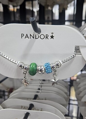 Pandora bileklik 