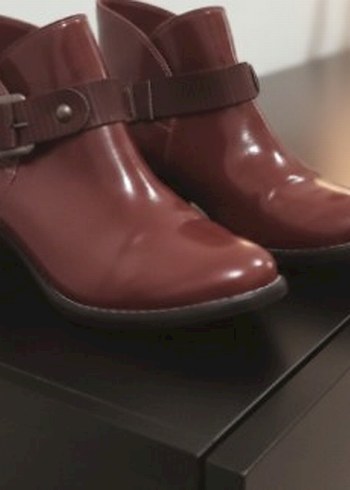 39 numara taba renk  Tokalı bayan bot - Görsel 3