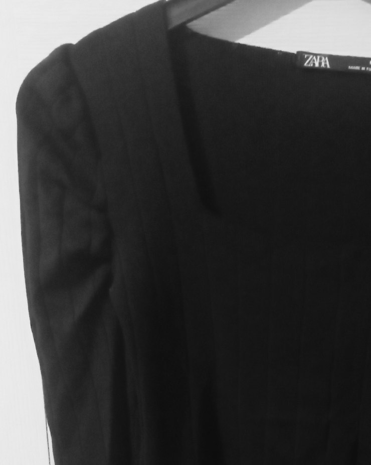 zara S ve M beden prenses kol triko kare yaka bluz - Görsel 5