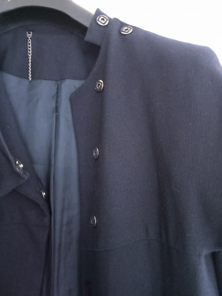 ARMAĞAN 42 beden pelerin pardesü yandan çıtçıtlı cepli astarlı - Görsel 4