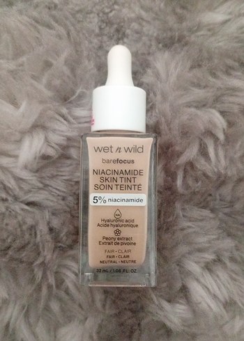 Wet n Wild Barefocus Niacinamide Fondöten