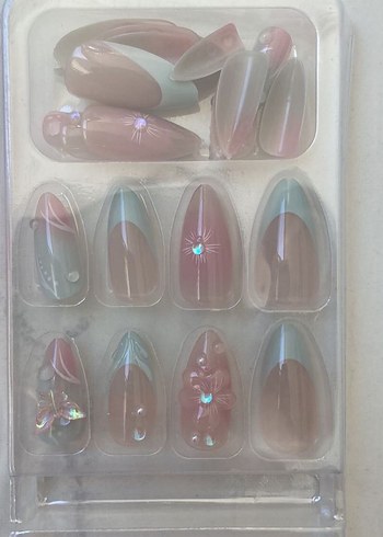 Pastel Pembe Çiçekli Tırnak Süslemeleri - Görsel 2