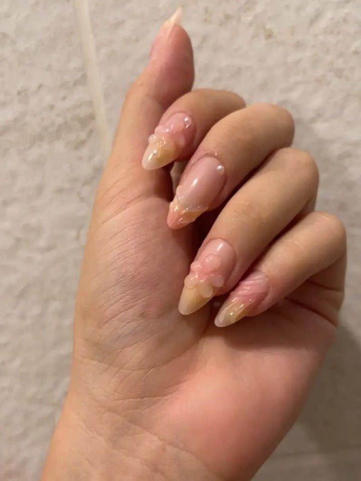 Pastel Bej Tırnak Süslemeleri - Görsel 2