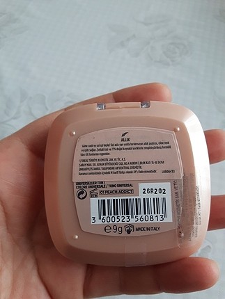 L'Oréal Paris loreal life s a peach allik