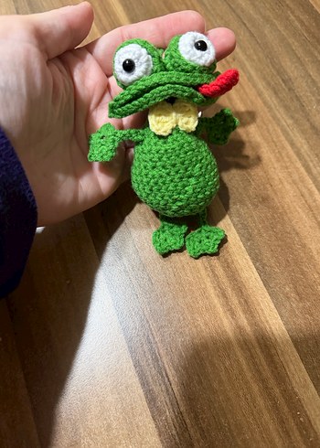 Renkli Yeşil Örgü Kurbağa  anahtarlik - Görsel 2