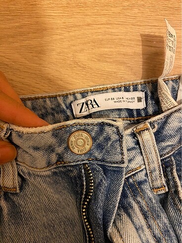 Zara yırtmaçlı jean