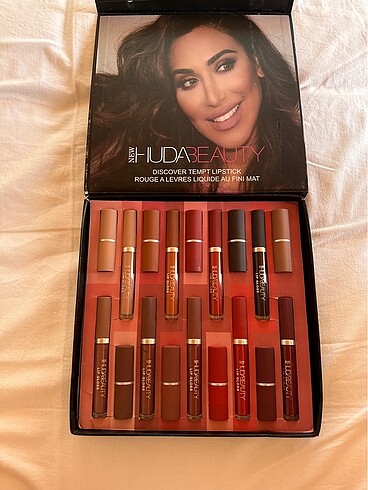 Huda Beauty HUDA BEAUTY