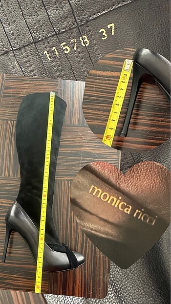 37 Beden Monica Ricci Süet Çizme