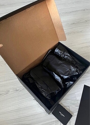 Saint Laurent Saint Laurent kutu poşet