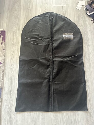 Saint Laurent kamboç