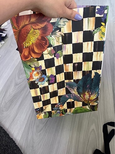 Diğer Mackenzie Childs karton poşet