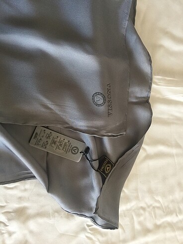 Beden gri Renk vissona twill ipek eşarp
