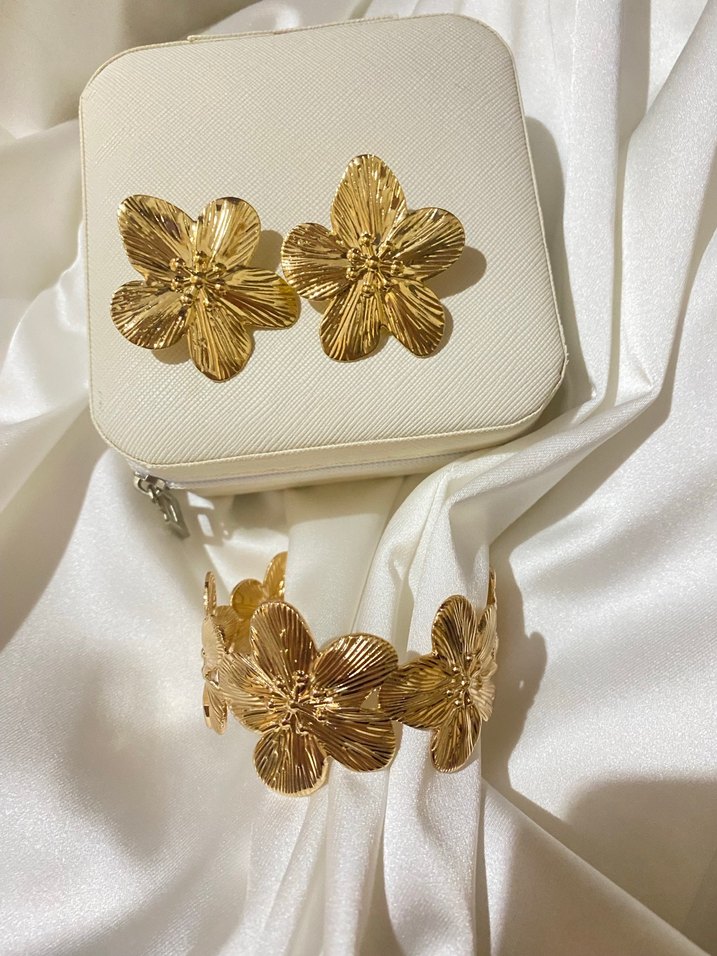 Vintage Gold çiçek küpe - Görsel 2